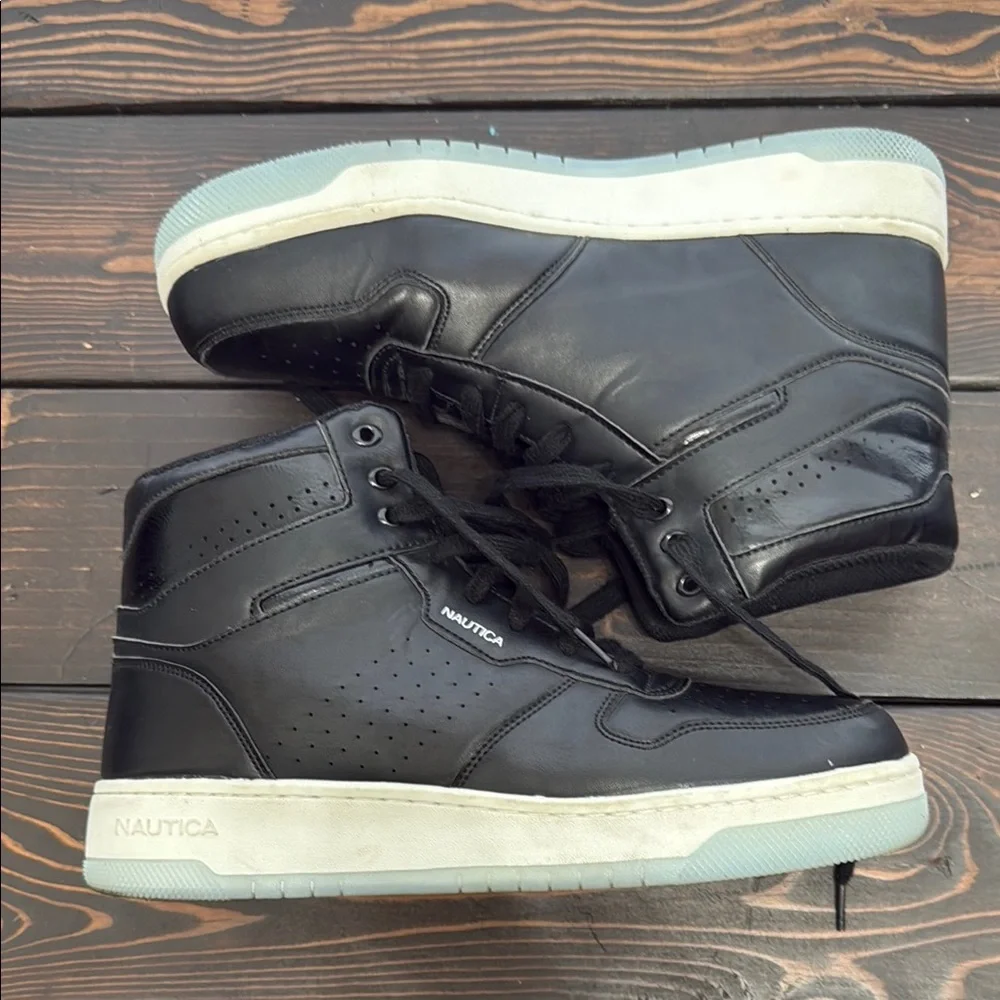 Nautica Black and White Sneakers with Classic Silhouette - Picture 4 of 6